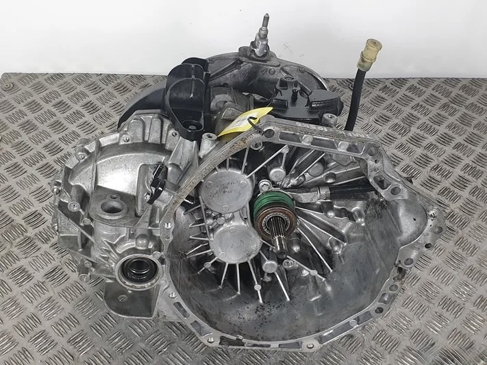 Boite de vitesses opel renault nissan 1.9 dci / dti