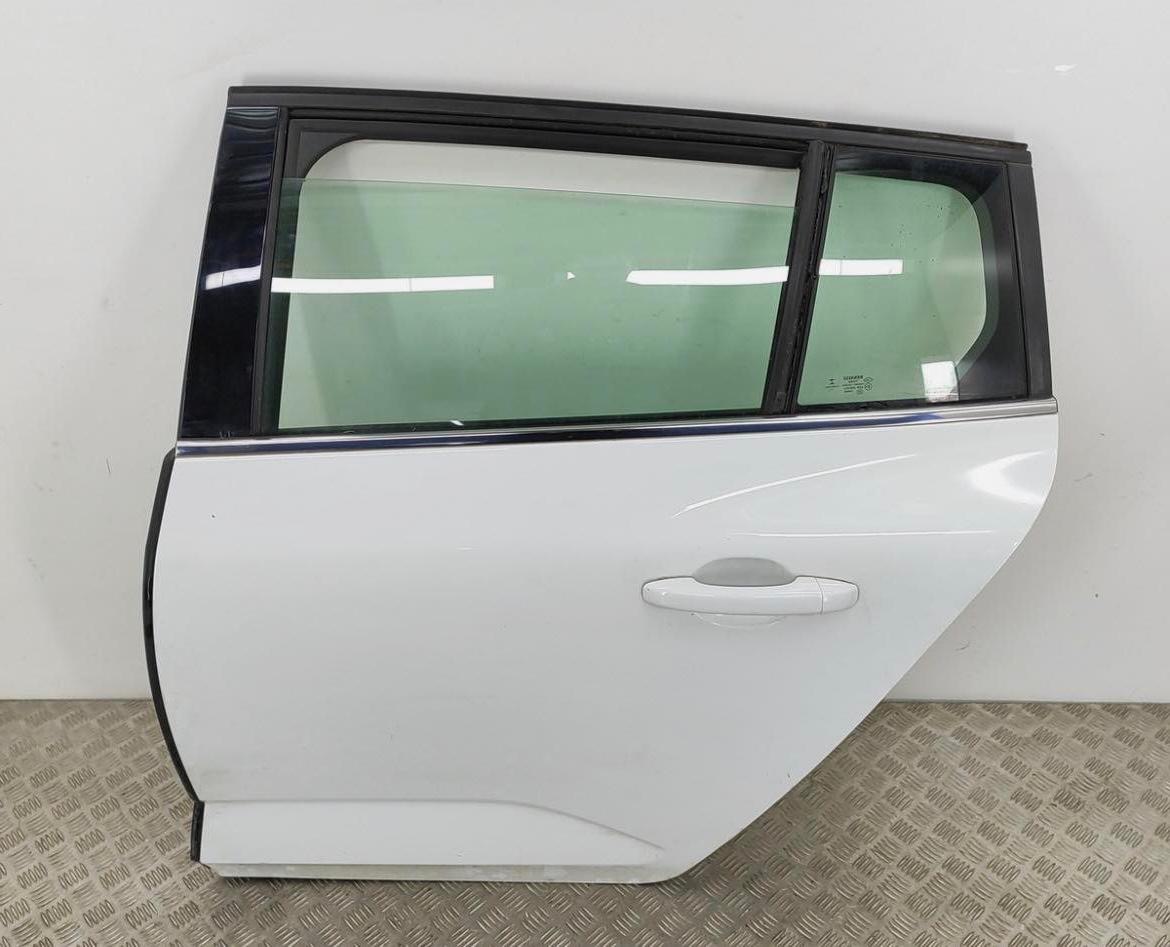 Rear left door for ford focus 2020 break  White color